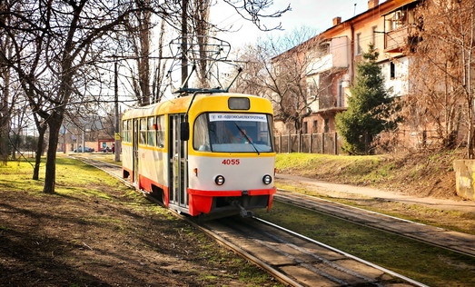Трамвай "Север-Юг", электронный билет и парковки: о чем отчитывался главный транспортник Одессы