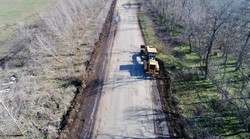 На юге Одесской области уже начали ремонт дороги, которая соединяет Тарутино, Арциз и Татарбунары