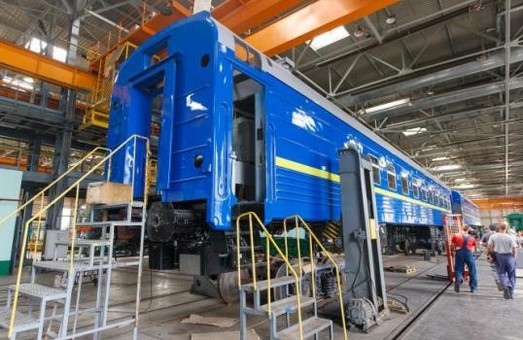 Руководство «Укрзализныци» хочет лишить Крюковский вагоностроительный завод права ремонтировать пассажирские вагоны