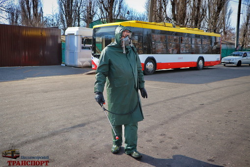 В Одессе начали дезинфицировать от коронавируса городской транспорт (ФОТО, ВИДЕО)