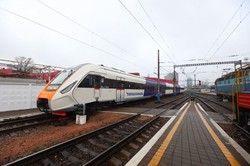 Украинский дизель-поезд ДПКр-3 уже проехал 35 тысяч километров