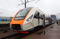 Украинский дизель-поезд ДПКр-3 уже проехал 35 тысяч километров