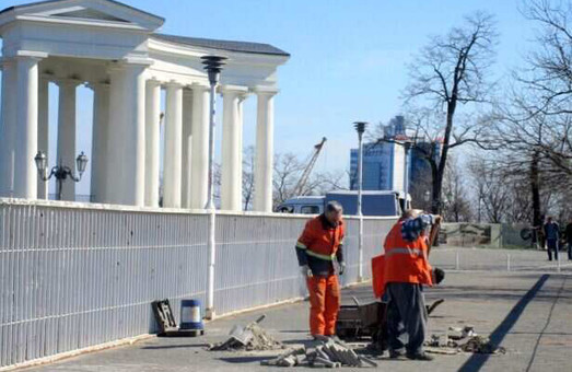 В Одессе ремонтируют Тещин мост