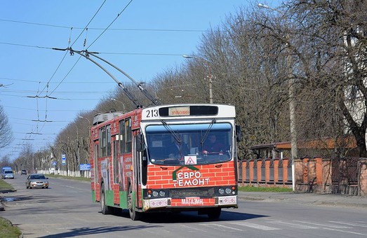 В Луцке почти сотню водителей троллейбусов отправили в неоплачиваемый отпуск