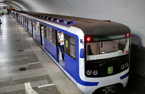 Харьков получит 8 новых поездов метро со сквозным проходом между вагонами
