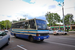 В Одесской области уже запустили автобусы, а вот поезда еще стоят (ФОТО)