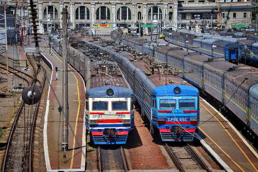 Укзализныця готовится к запуску пригородных поездов