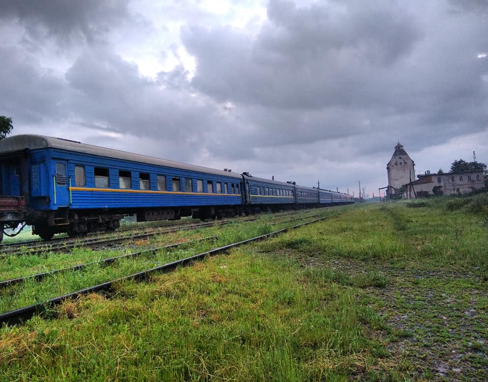 Єдиний в Україні вокзал с трьома видами залізничної колії (ФОТО)