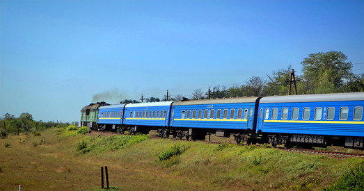 Возобновляют пассажирский поезд из Одессы в Запорожье
