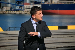 В Одессе показали президенту первую очередь реконструированного причала в порту (ФОТО, ВИДЕО)