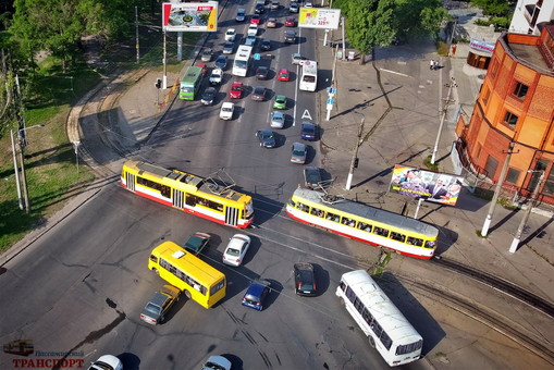 В Одессе не хватает автобусов при работе с карантинными ограничениями