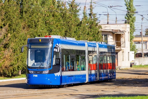 В Киеве на левобережной части города появились польские трамваи (ФОТО)
