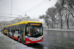 Непогода ограничила работу трамваев и троллейбусов в Одессе