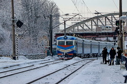 В Одесской области во время снежного циклона самым надежным транспортом стала железная дорога (ФОТО, ВИДЕО)