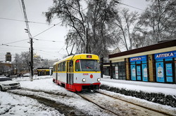 Как общественный транспорт в Одессе работал во время снежного циклона (ФОТО, ВИДЕО)