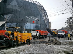 Перекрытая улица Водопроводная в Одессе стала причиной пробок (ФОТО, ВИДЕО)