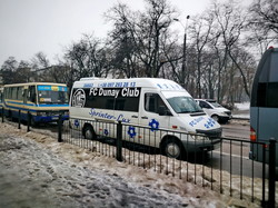 В Одессе нелегальные автобусы оккупировали окрестности вокзала (ФОТО)