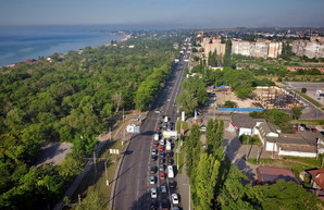 В Одессе собрались увеличивать количество полос на единственной дороге к поселку Котовского