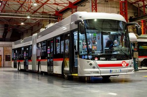 Французский Лион получает новые швейцарские троллейбусы