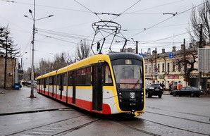В Одессе выпустили третий трамвай "Одиссей-Макс" в пятисекционном варианте (ФОТО)
