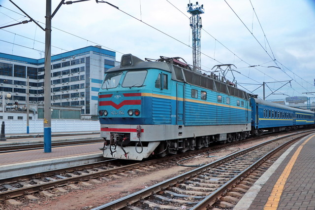 Железная дорога, несмотря на локдаун, сохраняет пассажирские перевозки в Киеве