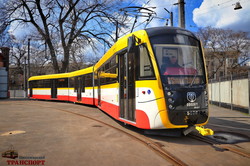 В Одессе построили третий трехсекционный трамвай "Одиссей-Макс" (ВИДЕО)