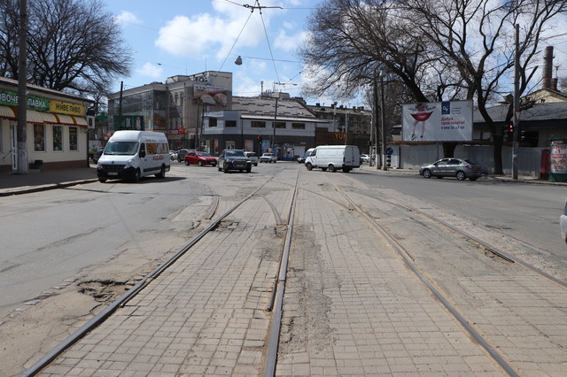 В Одессе идет ямочный ремонт дорог