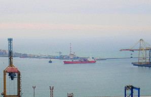 В порту Черноморск возобновили перегрузку сжиженного газа