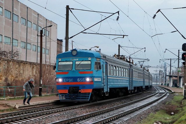 На Одесской железной дороге раскрыли преступную схему продажи билетов