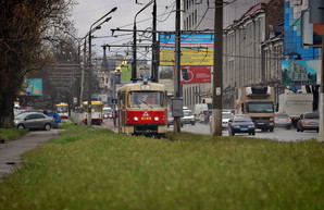 Как в Одессе идут трамваи по улице Водопроводной (ВИДЕО)
