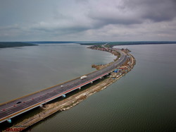 На автотрассе Одесса - Киев полностью открыли мост через Хаджибейский лиман (ВИДЕО)