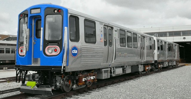 Для метро Чикаго испытывают новые вагоны