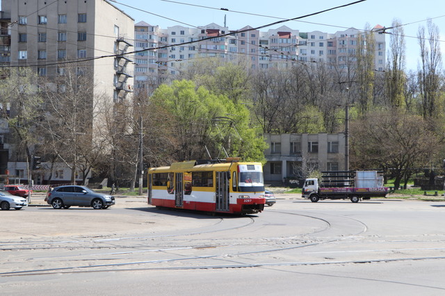 В Одессе ремонтируют дороги 6 мая