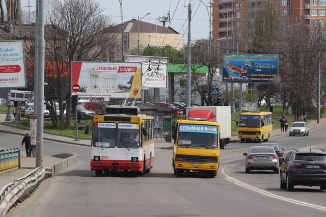 В Одессе 7 мая продожают ремонтировать дороги