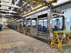 На заводе "Электрон" показали начало производства новых трамваев для Львова (ФОТО)