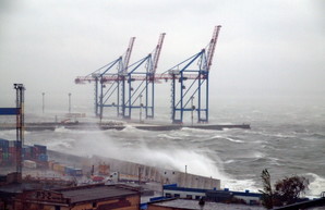 В портах Одесской области непогода мешает работе