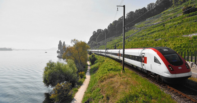 В Швейцарии модернизируют железную дорогу по берегу Бильского озера