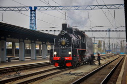 В Киеве отметили юбилей железной дороги ретро-поездом (ФОТО)