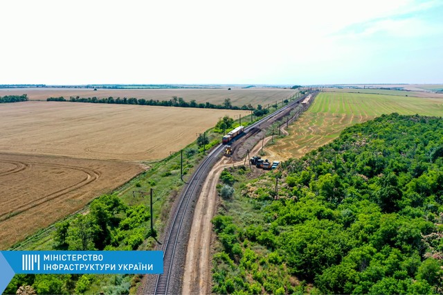 В Одесской области завершается строительство второго пути на железной дороге к порту Южный