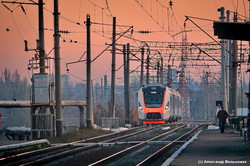 Новый дизель-поезд для "Бессарабского экспресса" уже прибыл в Одессу (ФОТО, ВИДЕО)