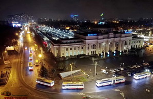По Одессе проедут новогодние троллейбусы (ВИДЕО)