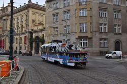 Рождественский трамвай, фото -  Karel Šimána