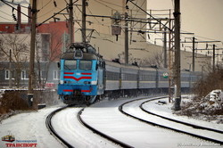 На Одесской железной дороге более 1200 человек занимались расчисткой путей от снега (ФОТО)