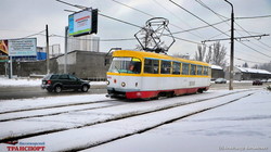 В Одессе снег не смог остановить транспорт (ФОТО, ВИДЕО)