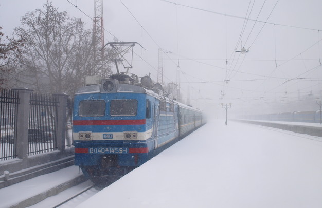 Пасажирські перевезення залізницею 12 березня