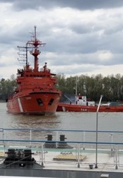 Рятувальне судно "Сапфір" повернулось в Україну (ФОТО)