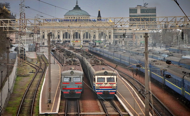 З Одеси 20 квітня відправляється лише 8 потягів