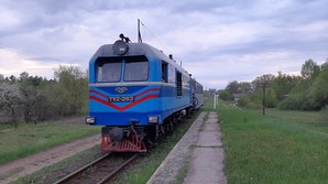 Перший рейс денного вузькоколійного потягу виявився дуже популярним