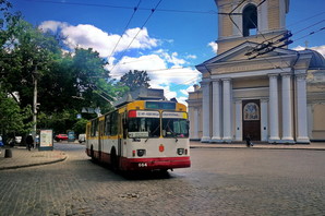 В Одесі подовжили час роботи громадського транспорту