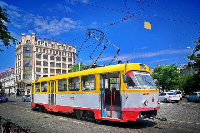 В Одесі повернули у центр міста трамвай №10 (ВІДЕО)